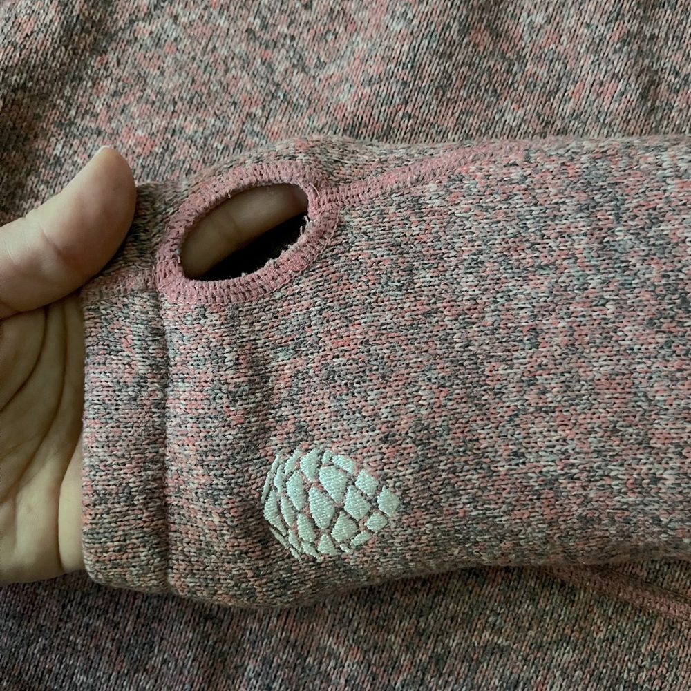 Stio Women’s Sweetwater Fleece Sweater Hoodie in Coral, size  Medium.